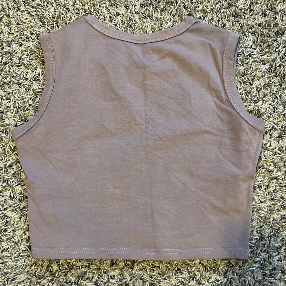 Cropped Tank Top - Picture 2 of 2